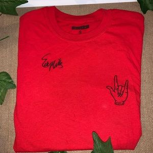 Elle mills SIGNED  merch! ❤️